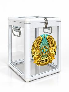 Переносная урна для выборов и голосования: прозрачный акрил, белая рама, замок, символика Казахстана